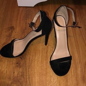 Black stiletto Heels